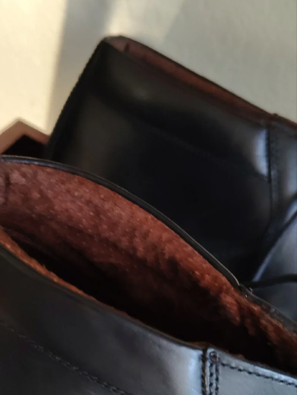 Kenneth Cole Reaction Black Leather Chukka Boots with Brown Collar Accent
